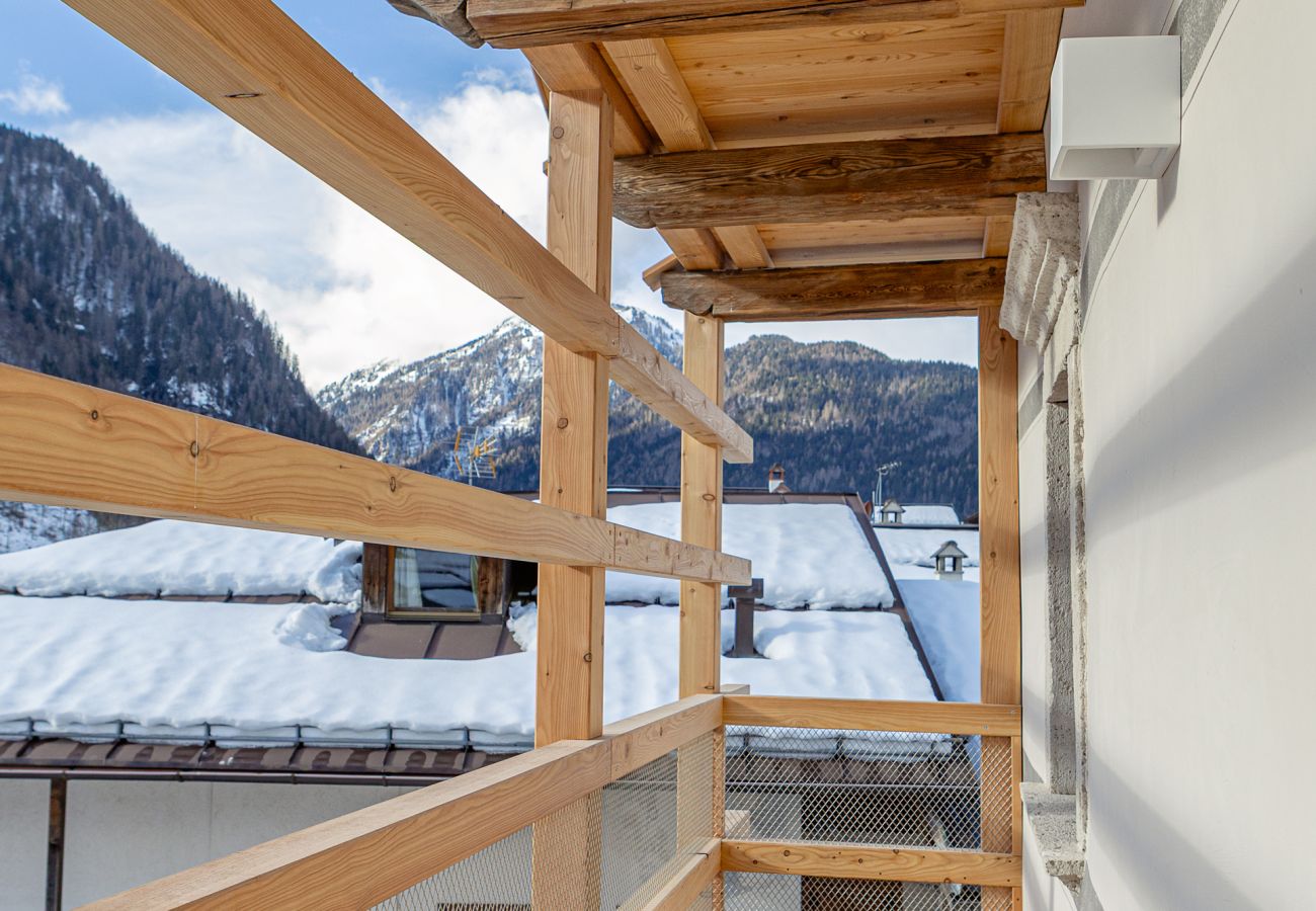 La Corte Antica 1733 - The Golden Court