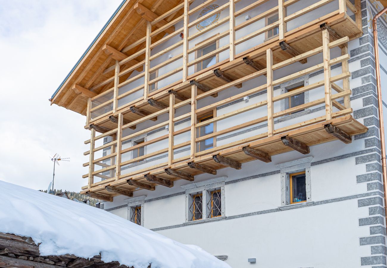 La Corte Antica 1733 - The Golden Court