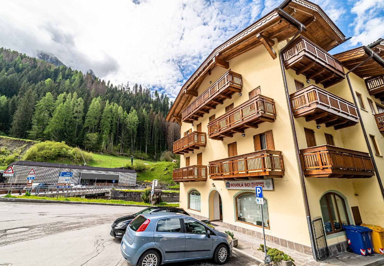 Ferienwohnung in Alleghe - Appartamento Dolomiti Alleghe Ferienwohnung in Alleghe - Appartamento Dolomiti Alleghe