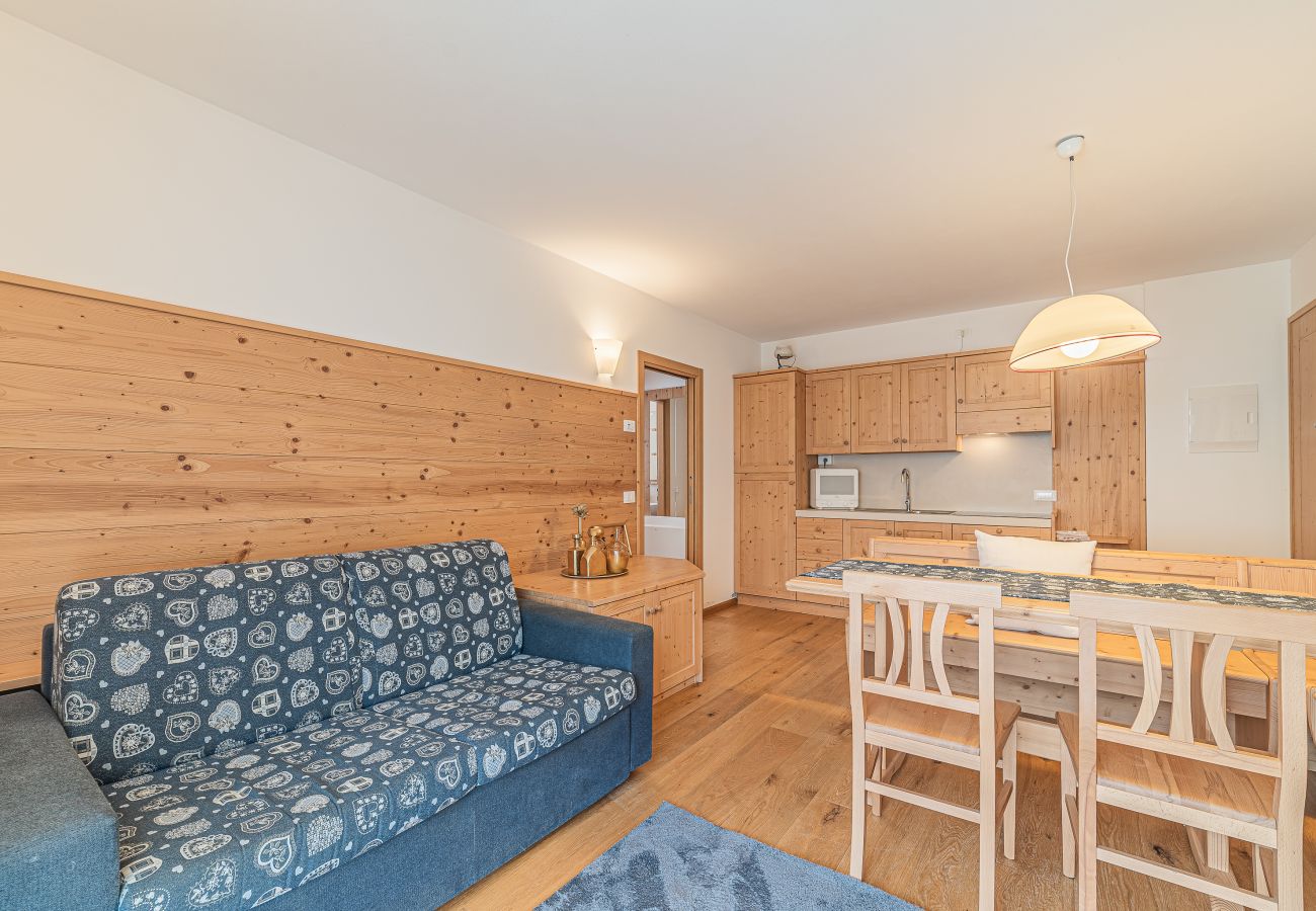 Dolomites Essence - White Pine 