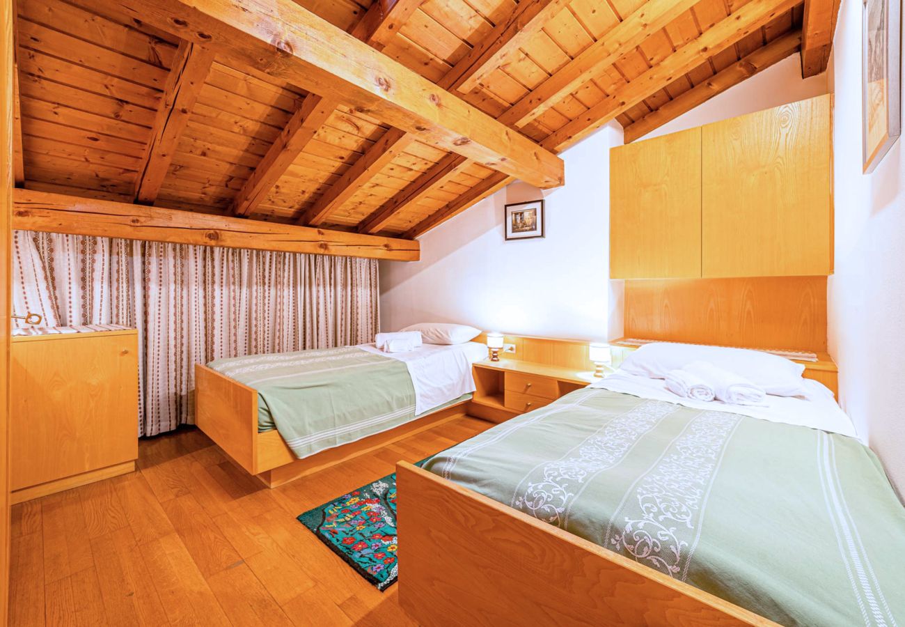 Appartement in Alleghe - Tizzi Home Mansarda