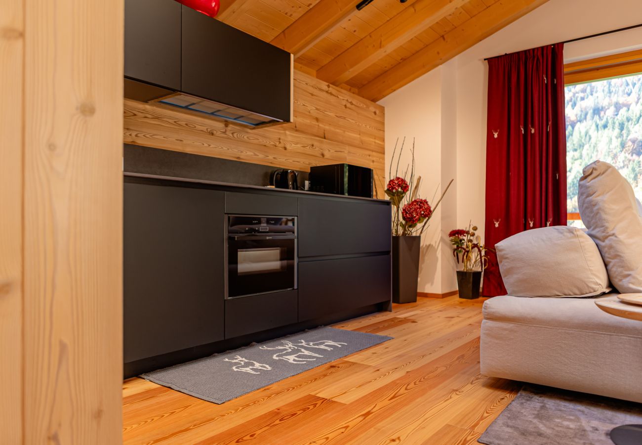 Dreaming Home - Mountain Serenity Apartment