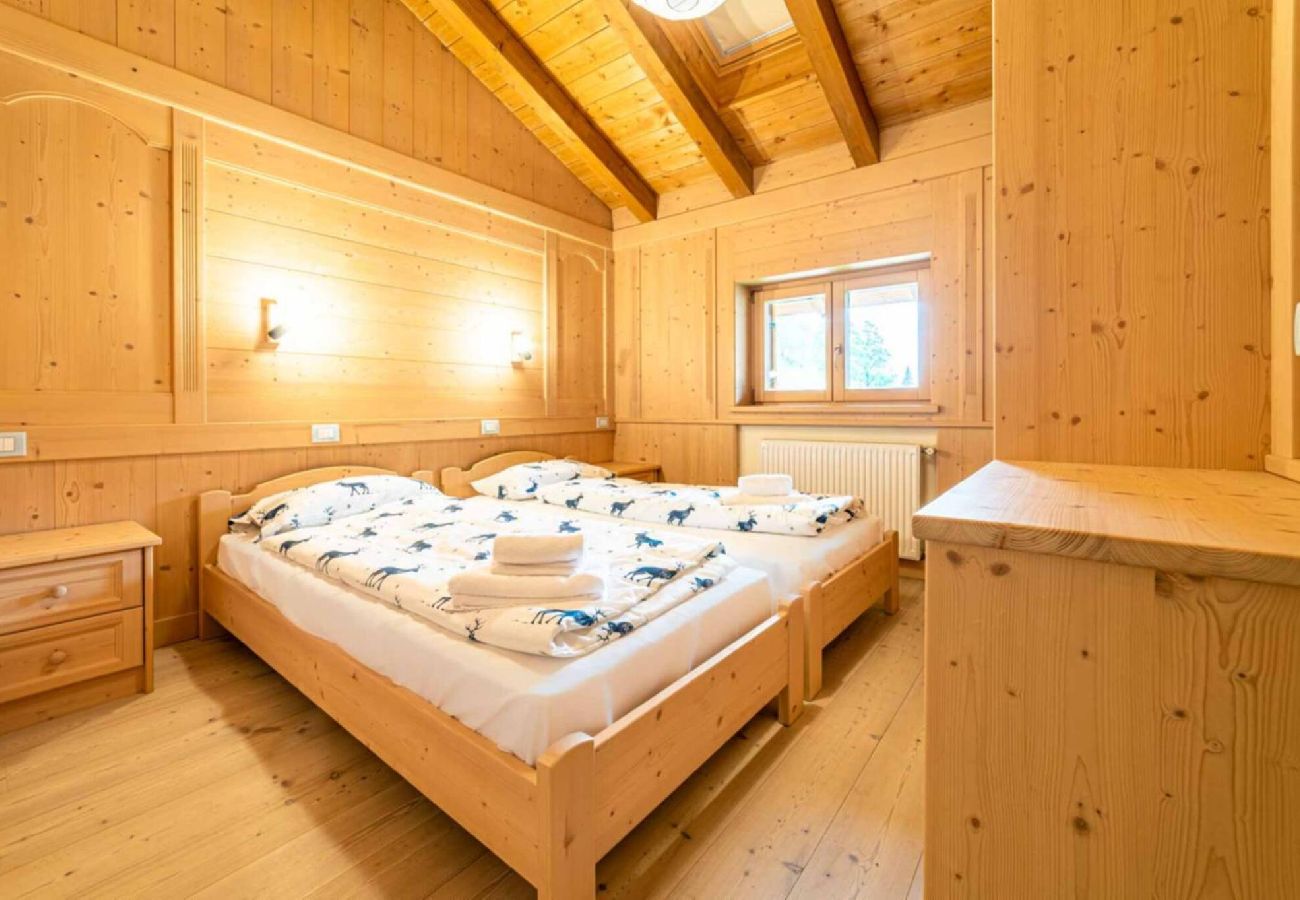 Apartment in Rocca Pietore - Ciesa al Drago Mansarda