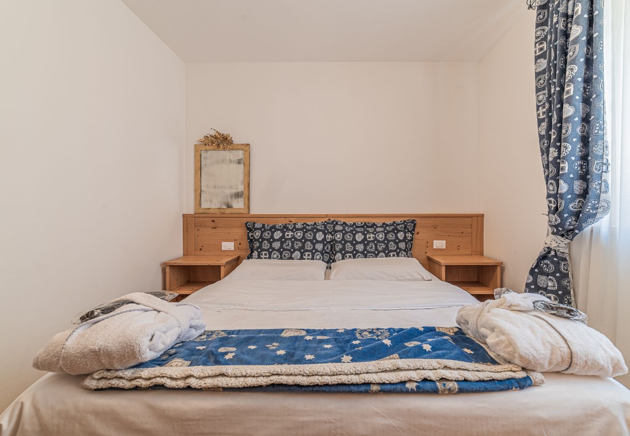 Dolomites Essence - White Pine