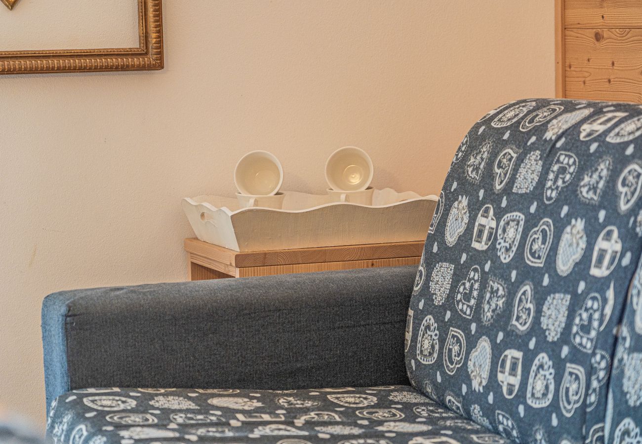 Dolomites Essence - White Pine 