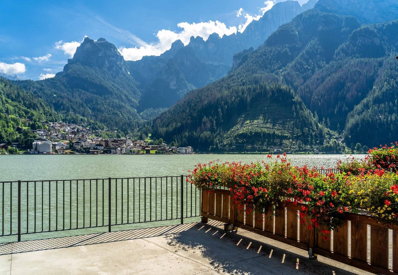 Apartment in Rocca Pietore - Chalet al Lago Alleghe Marmolada