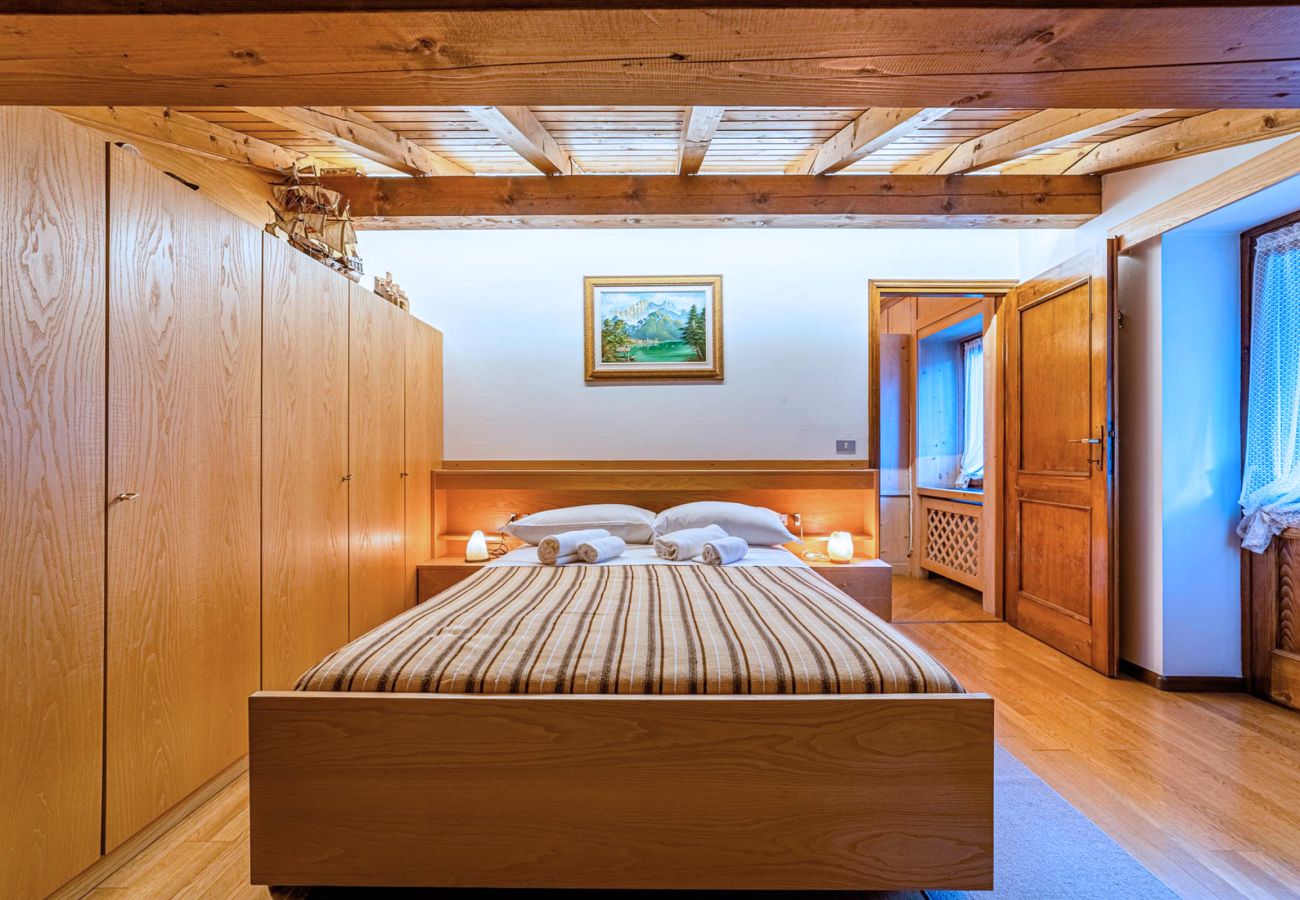 Tizzi Home - Attic