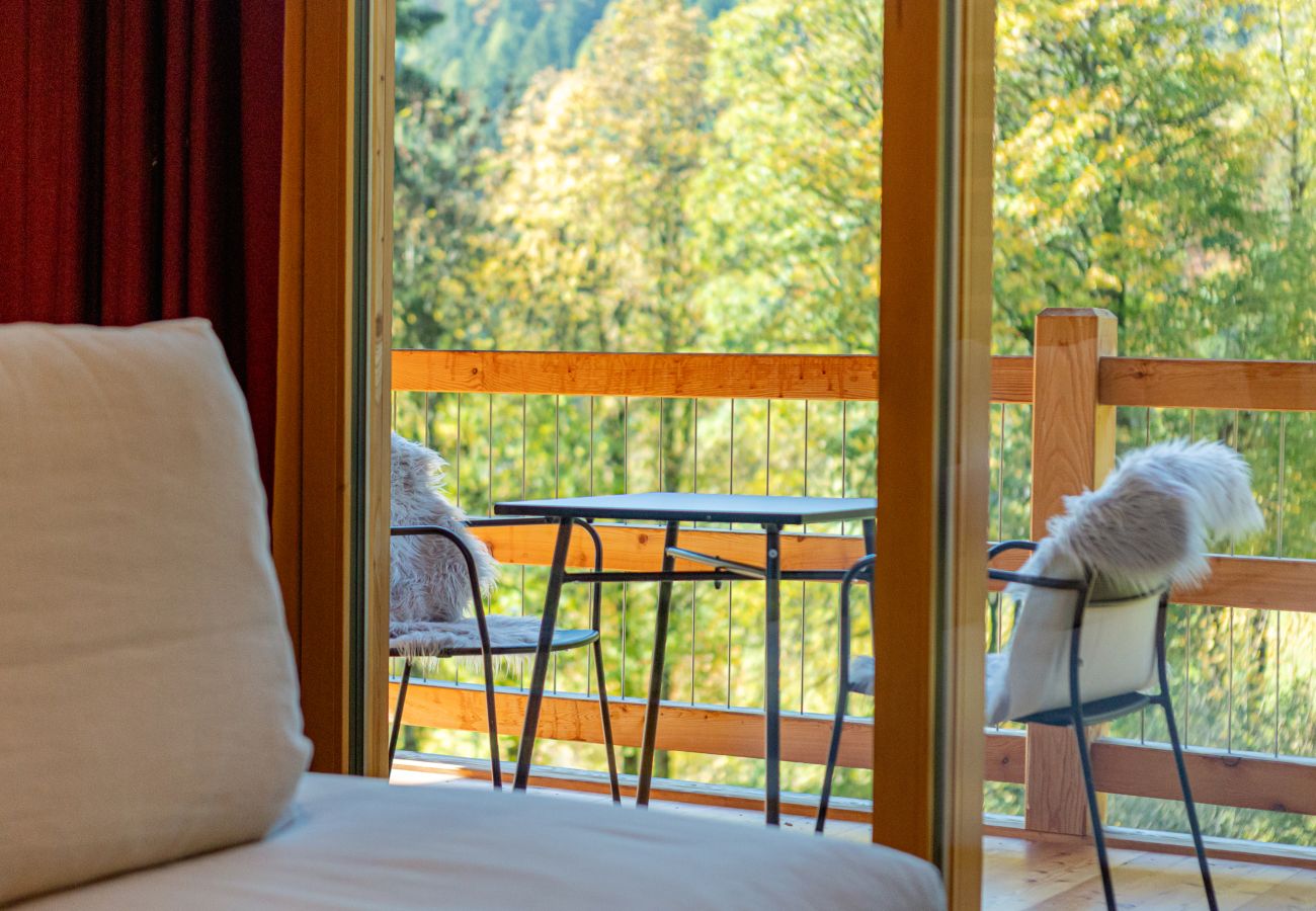 Dreaming Home - Mountain Serenity  Apartment