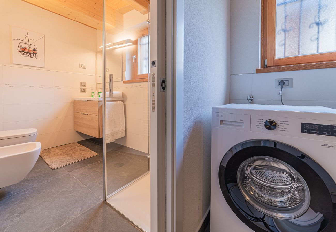 Apartament w Falcade - The Love Chalet