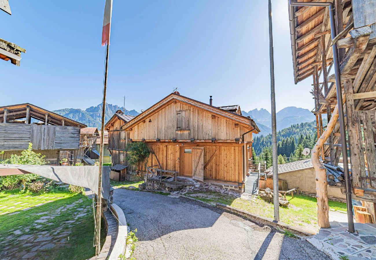 Apartament w Canale d´Agordo - Chalet Dolomites Heart